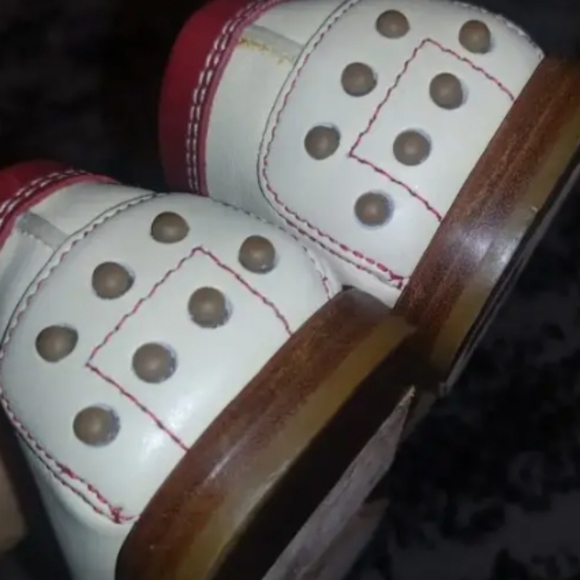 Tod's women's Gommino leather slip on driving loafers in size 36/6 - Picture 4 of 7